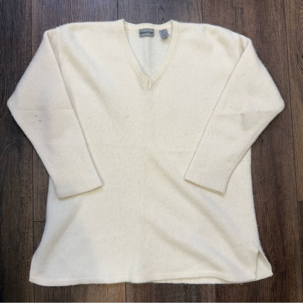 Vintage 90s Allison Paige lambs wool and angora rabbit hair sweater